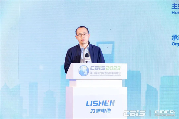 9000GWh！“百舸爭(zhēng)流”新能源電池萬(wàn)億新藍(lán)海
