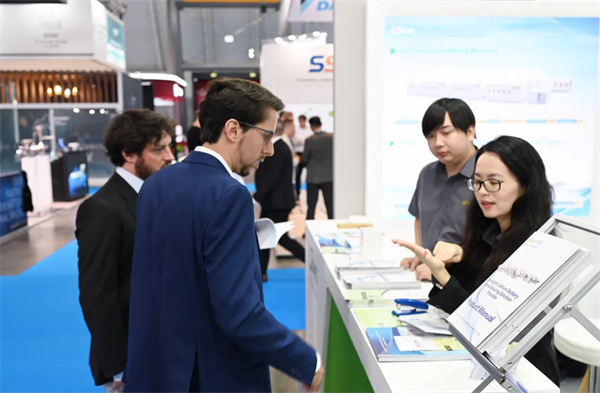 譽(yù)辰智能閃耀2025歐洲電池展，國際化布局戰(zhàn)略提速